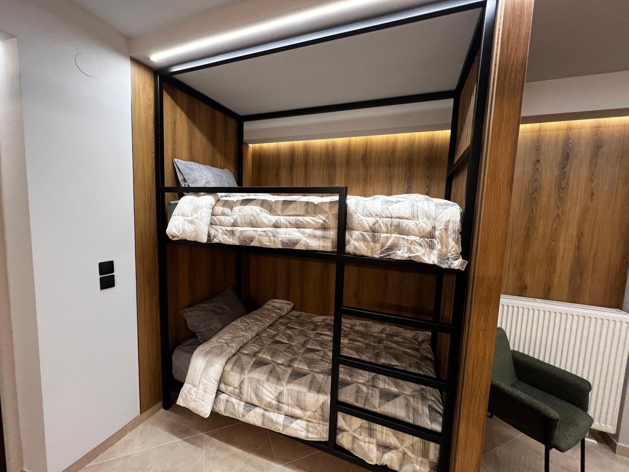 Suite Rooms - Fine Living Vevi Luaran gambar