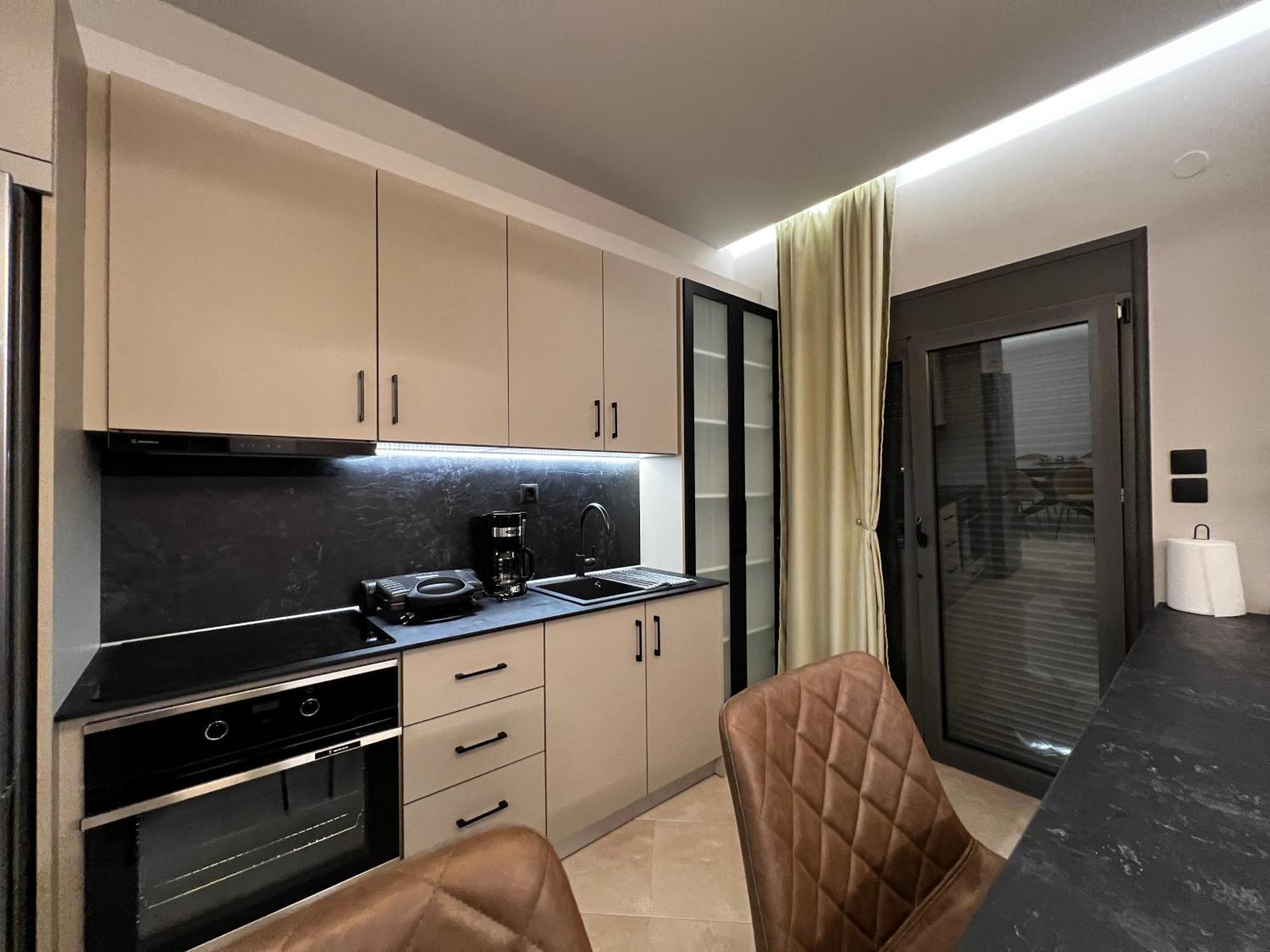 Suite Rooms - Fine Living Vevi Luaran gambar